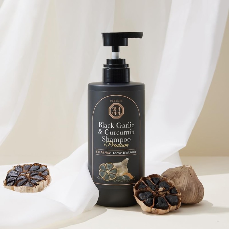 DAENG GI MEO RI Black Garlic & Curcumin Shampoo 500ml