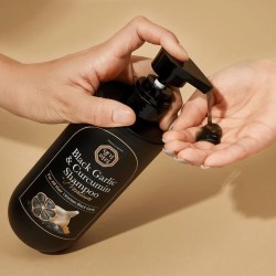 DAENG GI MEO RI Black Garlic & Curcumin Shampoo 500ml